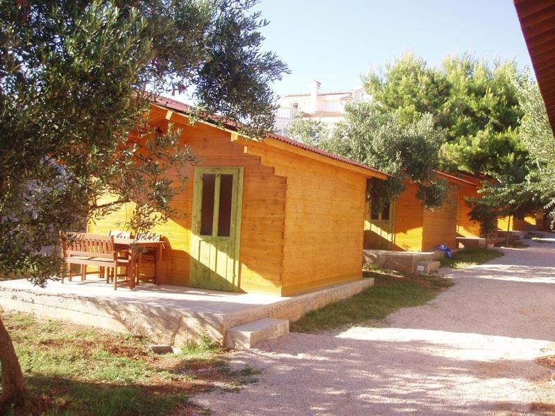 Bungalows Starine Tribunj Tribalj Buitenkant foto